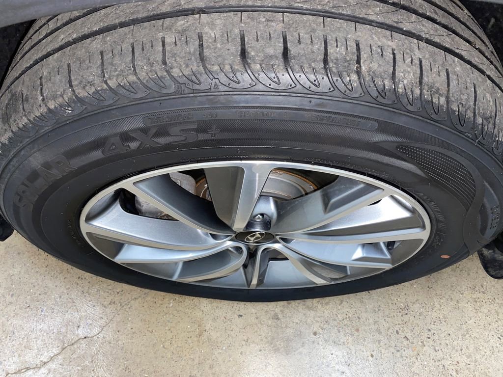 Used 2019 Hyundai Santa Fe Limited AWD/4WD image 20