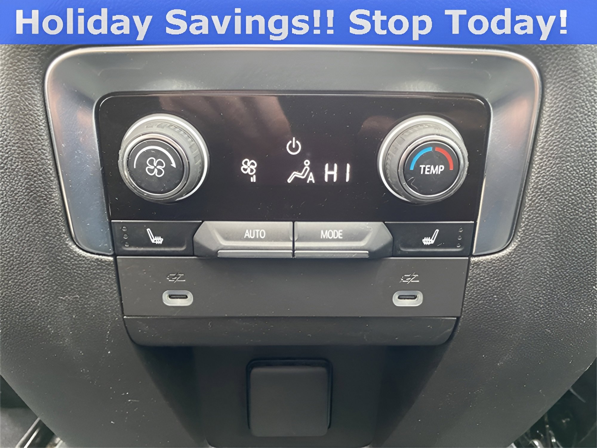 Used 2022 Chevrolet Suburban RST w/ Luxury Package image 30