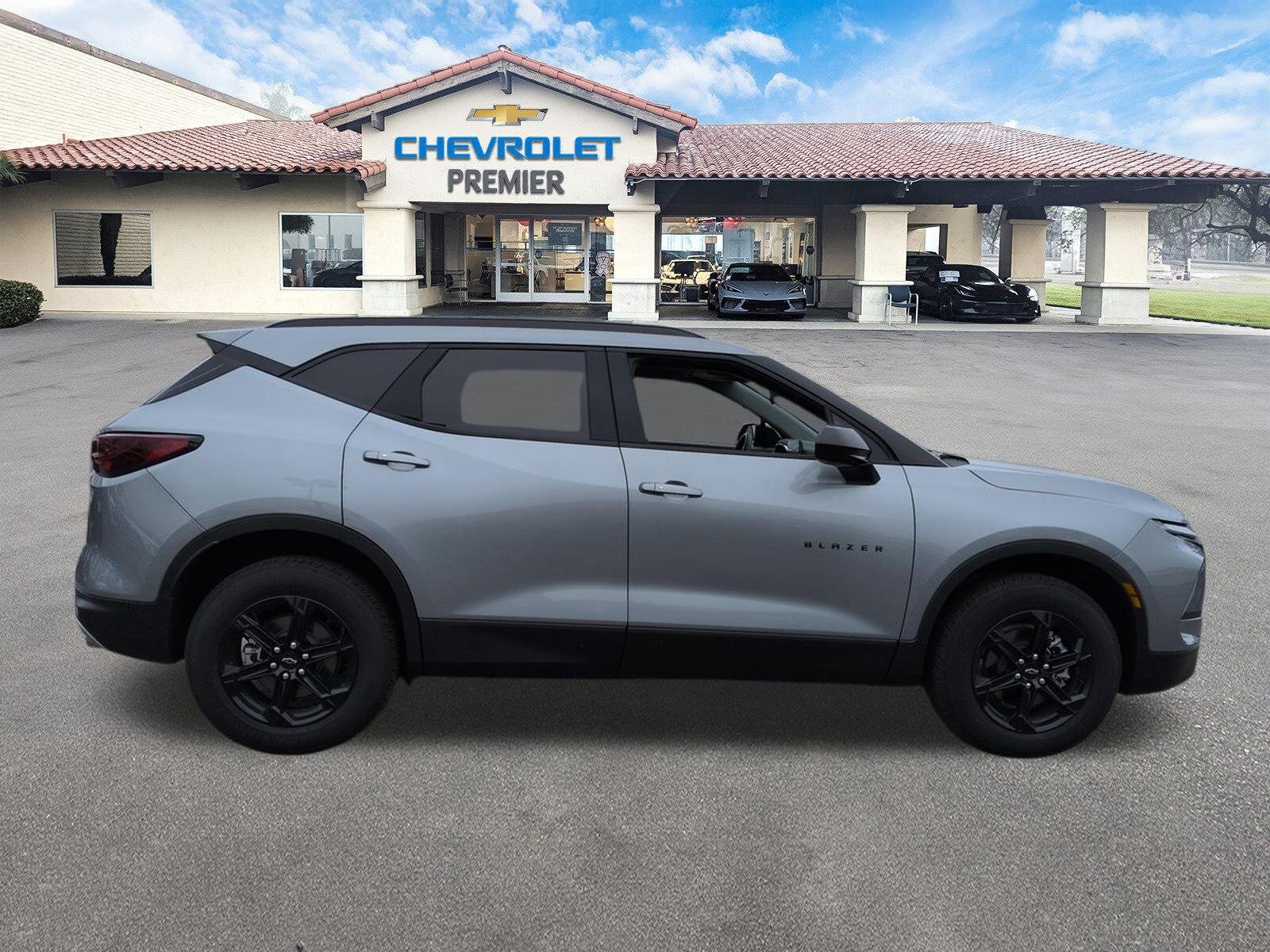 New 2026 Chevrolet Blazer LT w/ Convenience Package FWD image 9