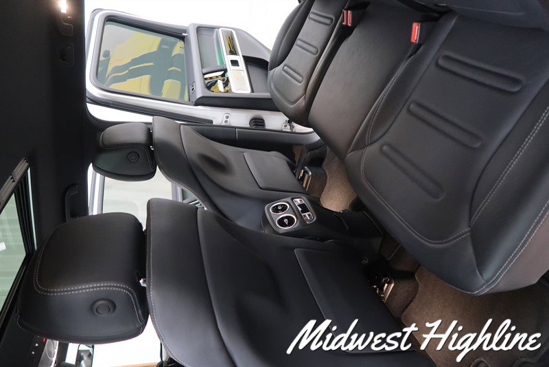 Used 2019 Mercedes-Benz G 550 image 34