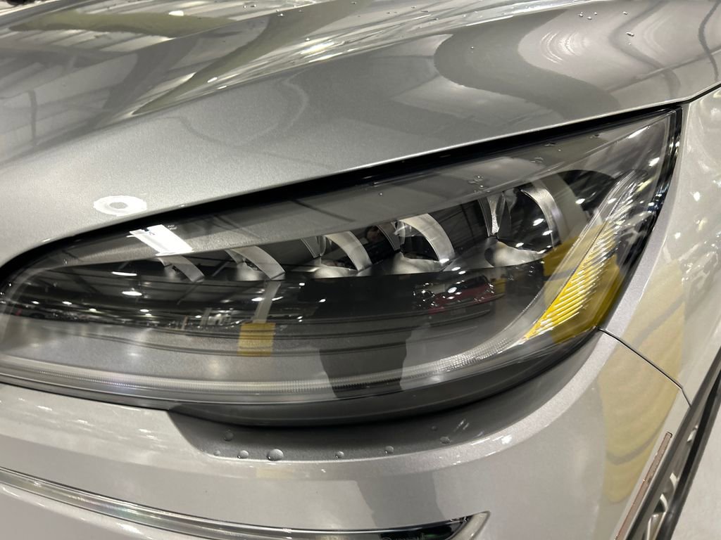 Certified 2023 Lincoln Aviator AWD image 7