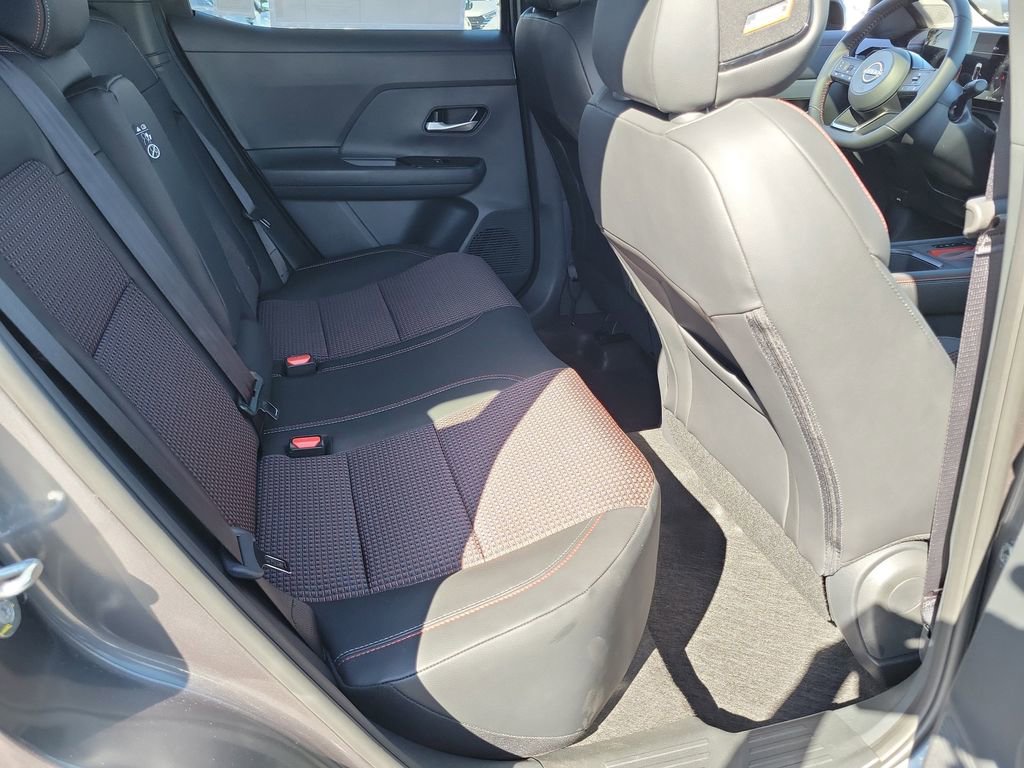 New 2026 Nissan Kicks SR w/ SR Premium Package FWD image 14