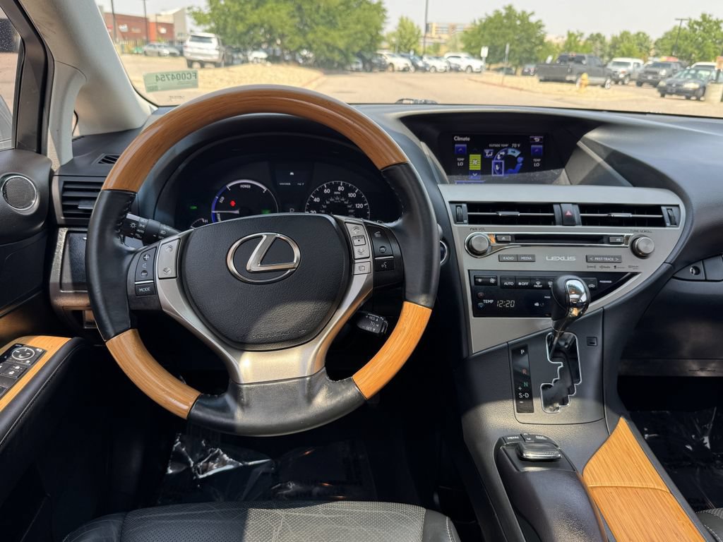 Used 2015 Lexus RX 450h AWD image 27