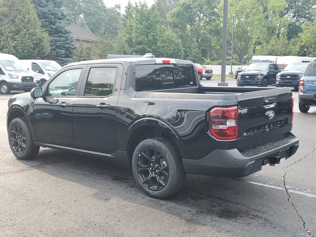 New 2025 Ford Maverick Lariat w/ Black Appearance Package image 6
