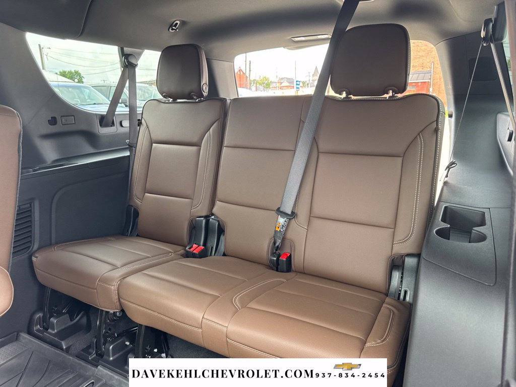 Used 2026 Chevrolet Suburban High Country w/ Sun And Tow Package AWD/4WD image 38