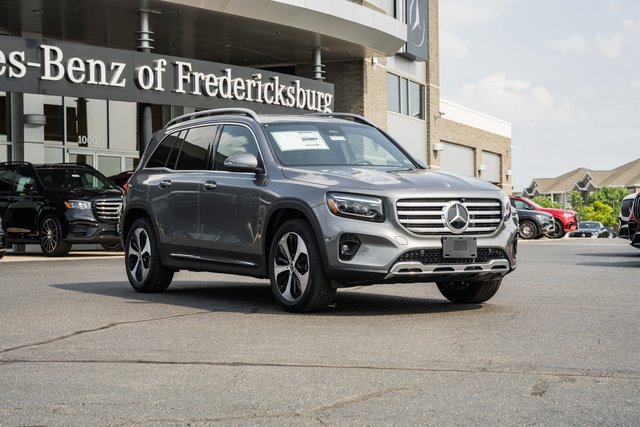 New 2025 Mercedes-Benz GLB 250 4MATIC