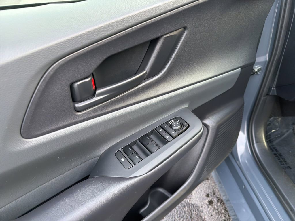 Used 2024 Toyota Prius LE AWD/4WD image 16