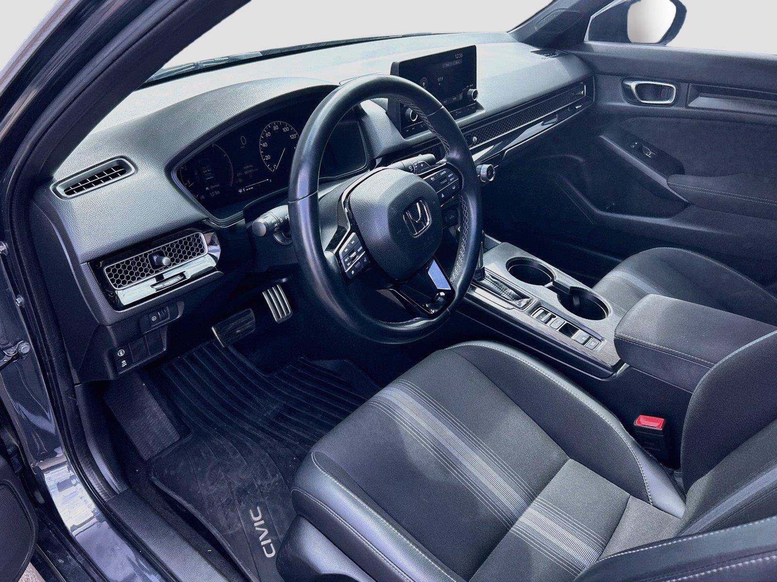 Used 2023 Honda Civic Sport image 25
