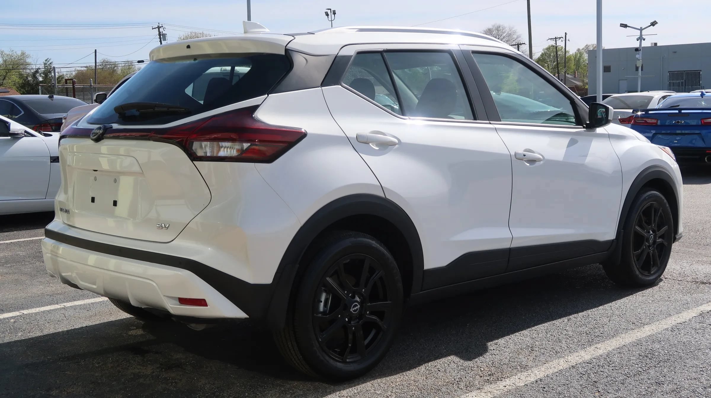 Used 2023 Nissan Kicks SV FWD image 14