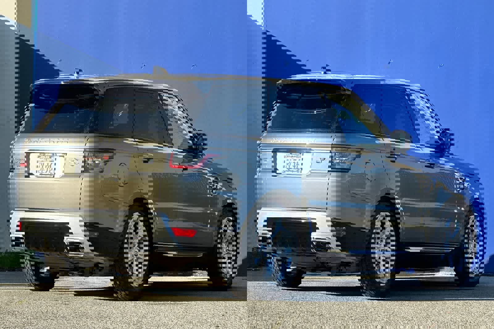 Used 2019 Land Rover Range Rover Sport HSE image 3