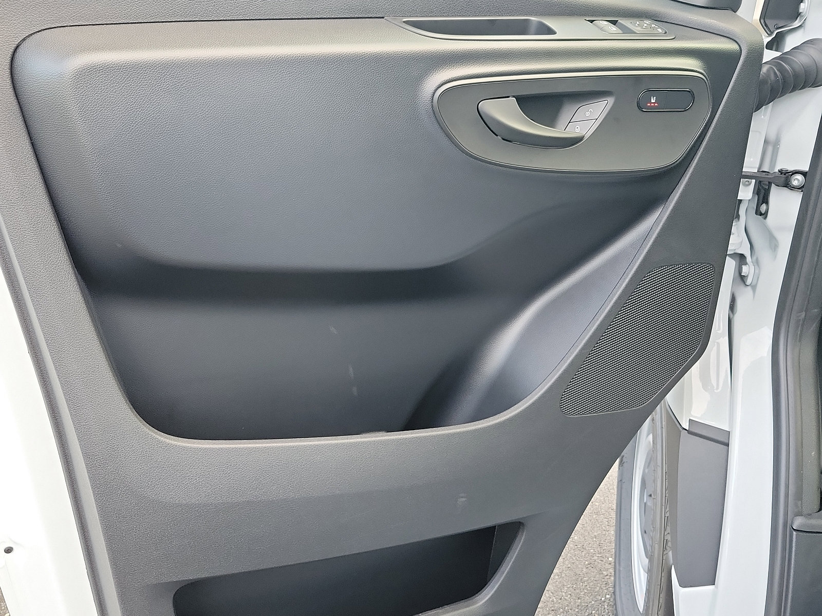 New 2025 Mercedes-Benz Sprinter 2500 image 8