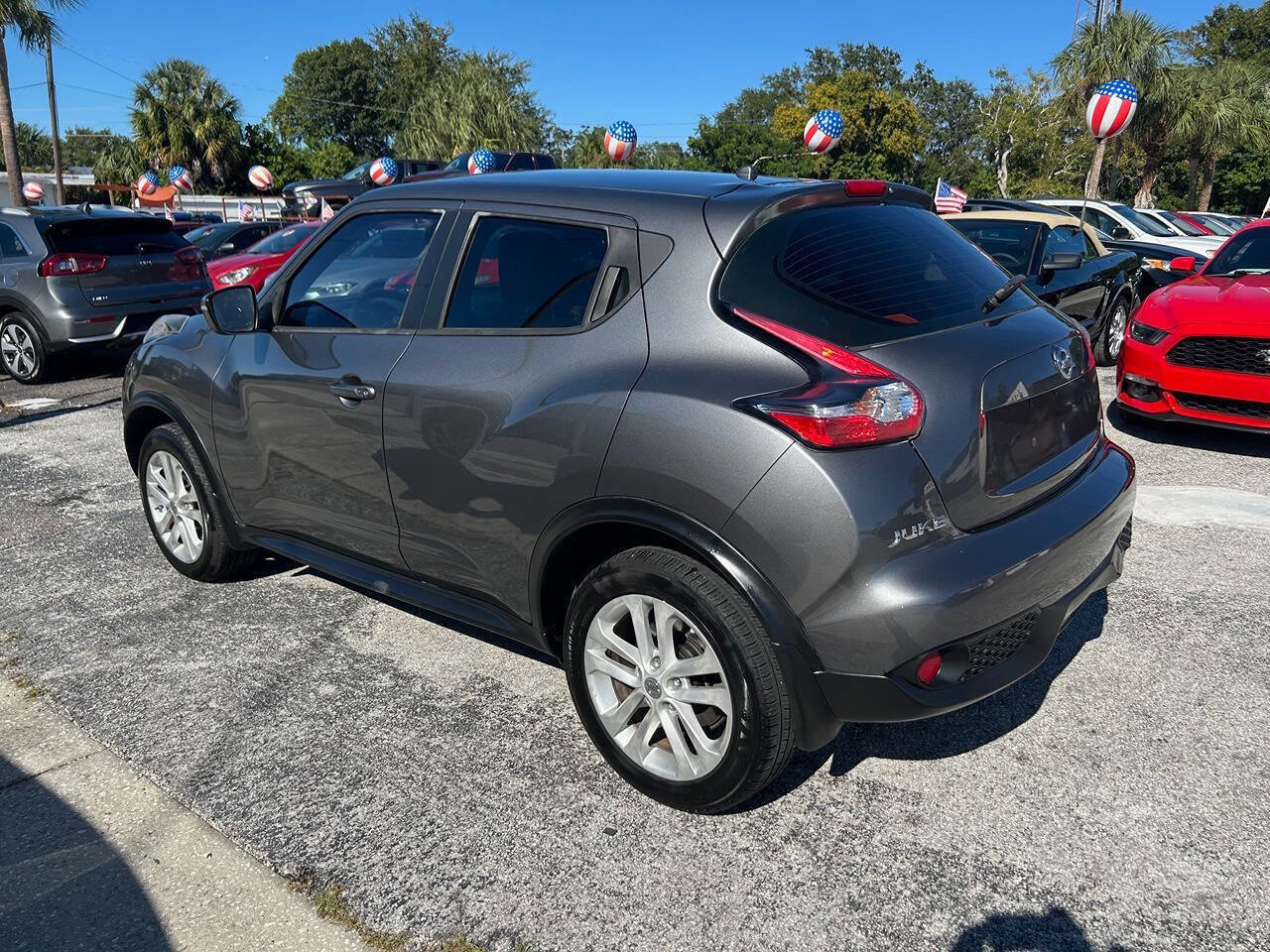 Used 2015 Nissan Juke S image 3