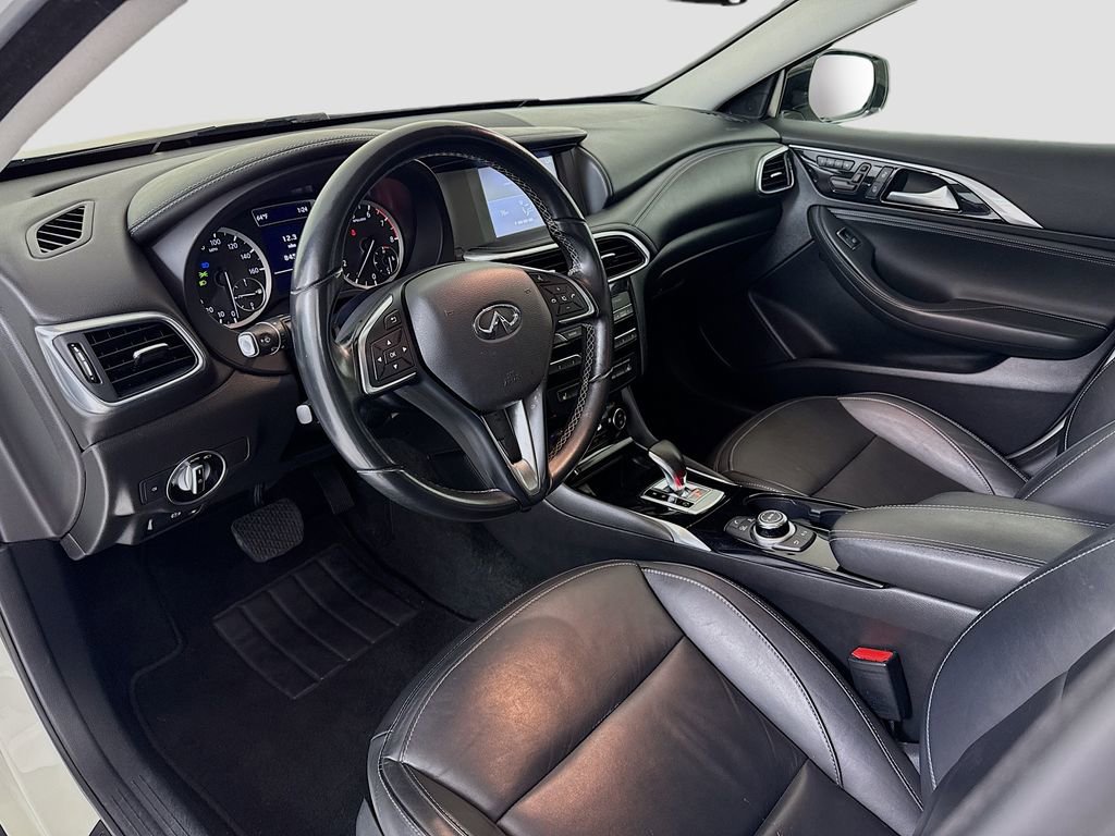 Used 2018 INFINITI QX30 AWD image 7