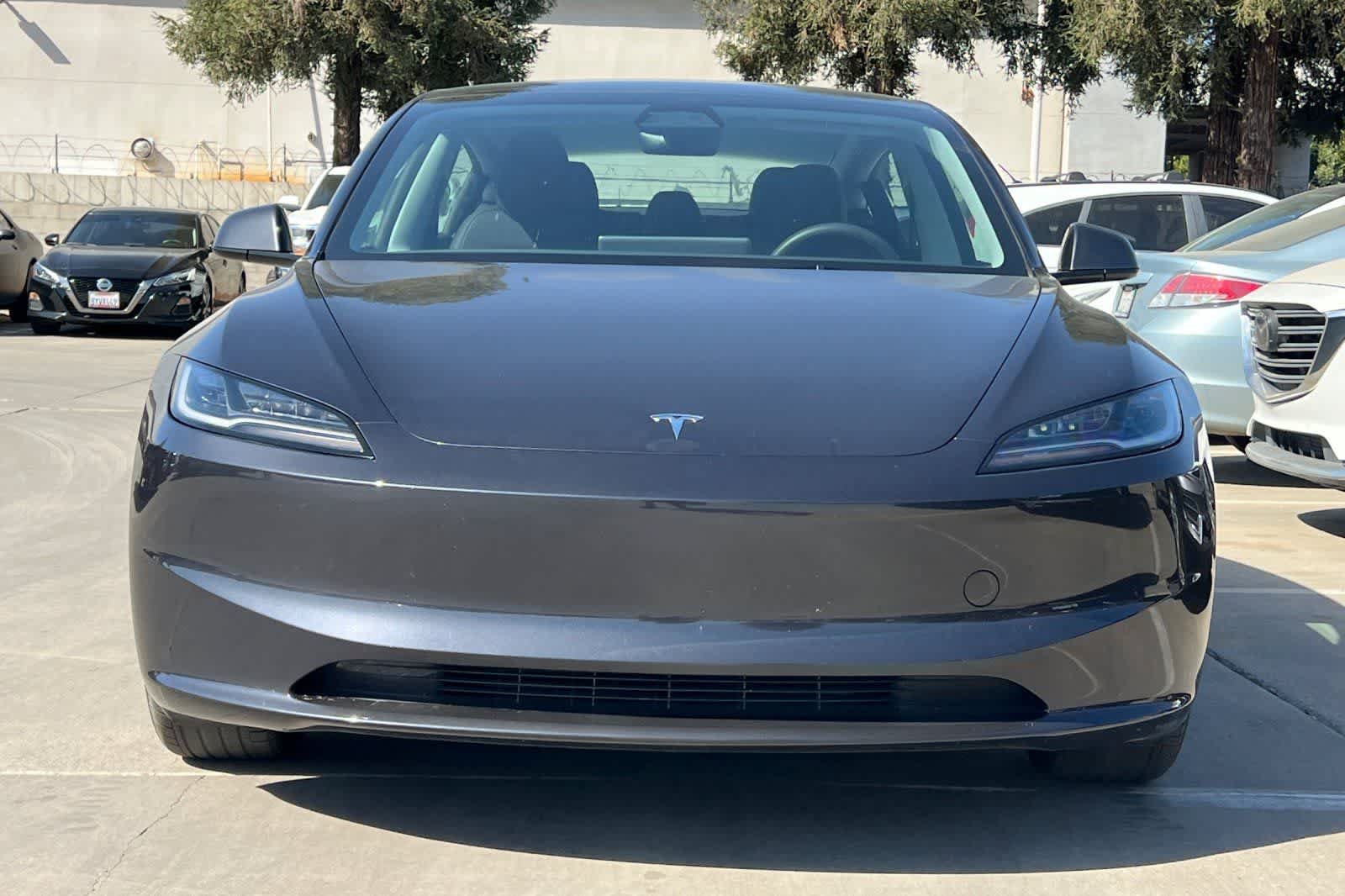 Used 2025 Tesla Model 3 Long Range RWD image 11