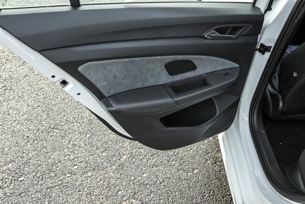 New 2025 Volkswagen Golf R Black Edition image 32