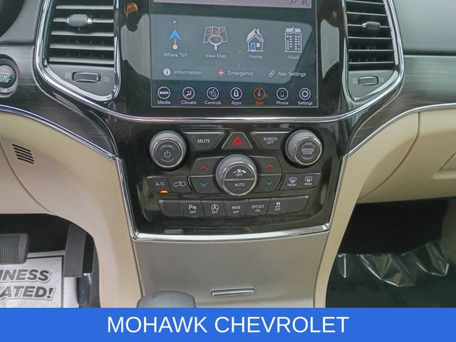 Used 2020 Jeep Grand Cherokee Limited AWD/4WD image 36