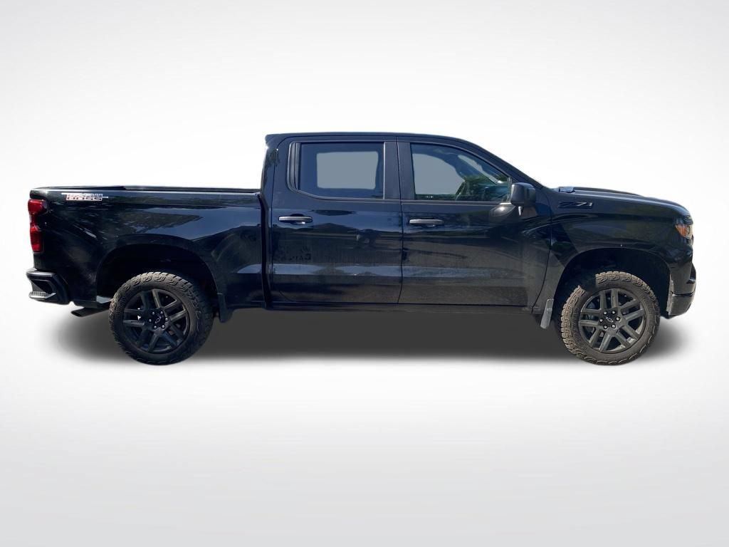 Used 2023 Chevrolet Silverado 1500 Custom Trail Boss w/ LPO, Dark Essentials Package AWD/4WD image 8