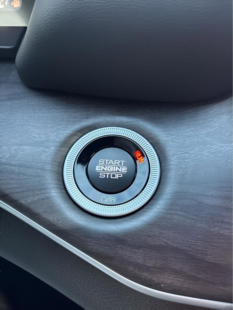 New 2025 Jeep Grand Cherokee Limited image 24