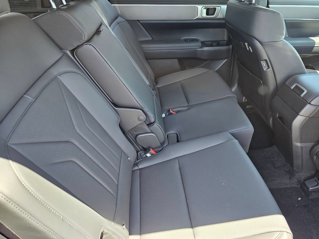 New 2026 Hyundai Santa Fe SEL FWD image 16