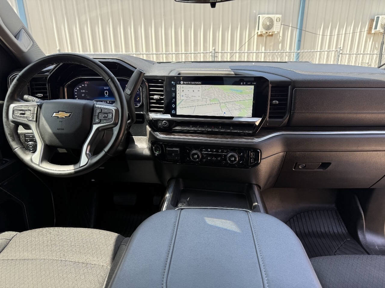 Used 2024 Chevrolet Silverado 2500 LT AWD/4WD image 26