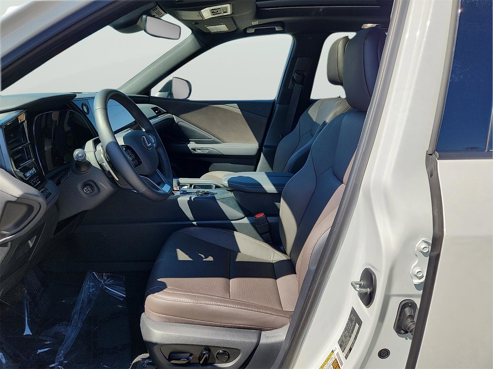 Used 2025 Lexus TX 350 AWD w/ Technology Package image 13