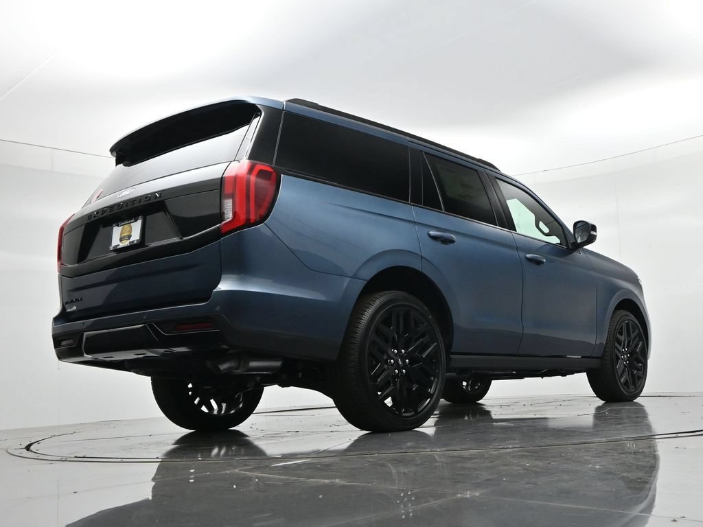 New 2027 Ford Expedition Platinum w/ Stealth Performance Package AWD/4WD image 21