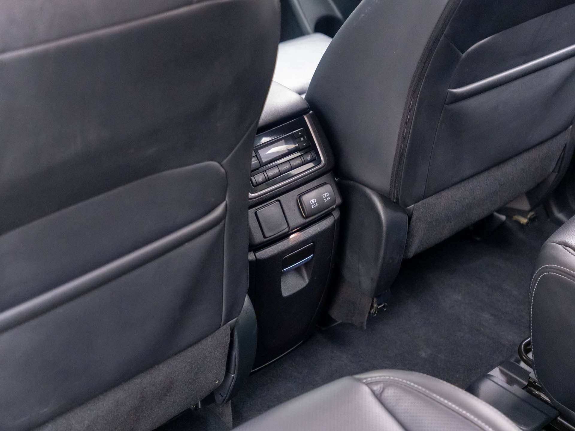 Used 2019 Subaru Ascent Limited w/ Popular Package #4 AWD/4WD image 16
