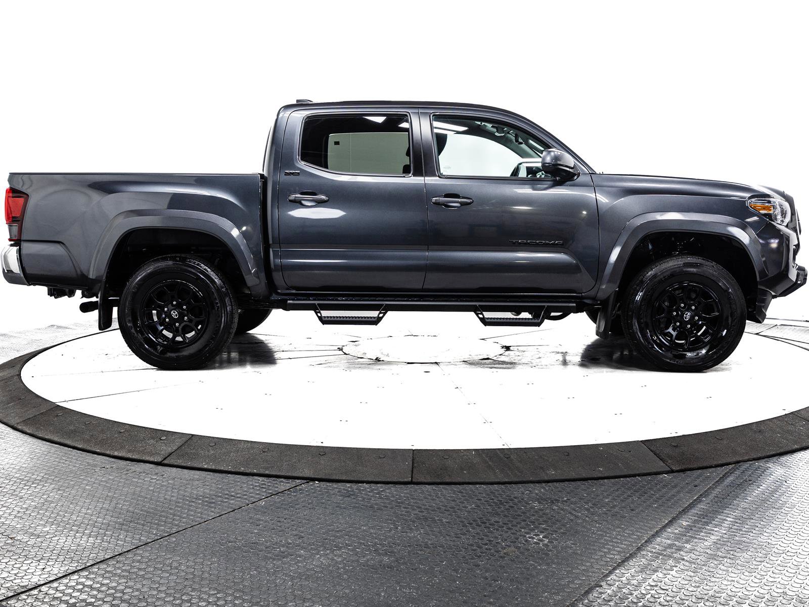 Certified 2022 Toyota Tacoma SR5 image 12