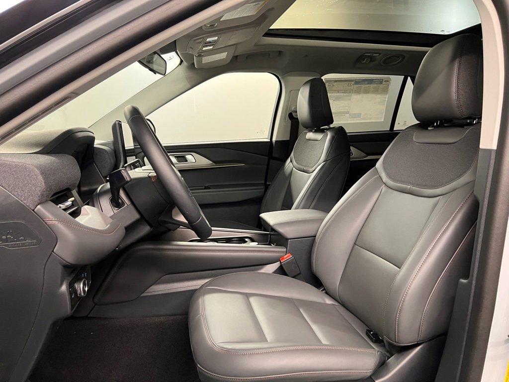 New 2026 Ford Explorer Active image 25