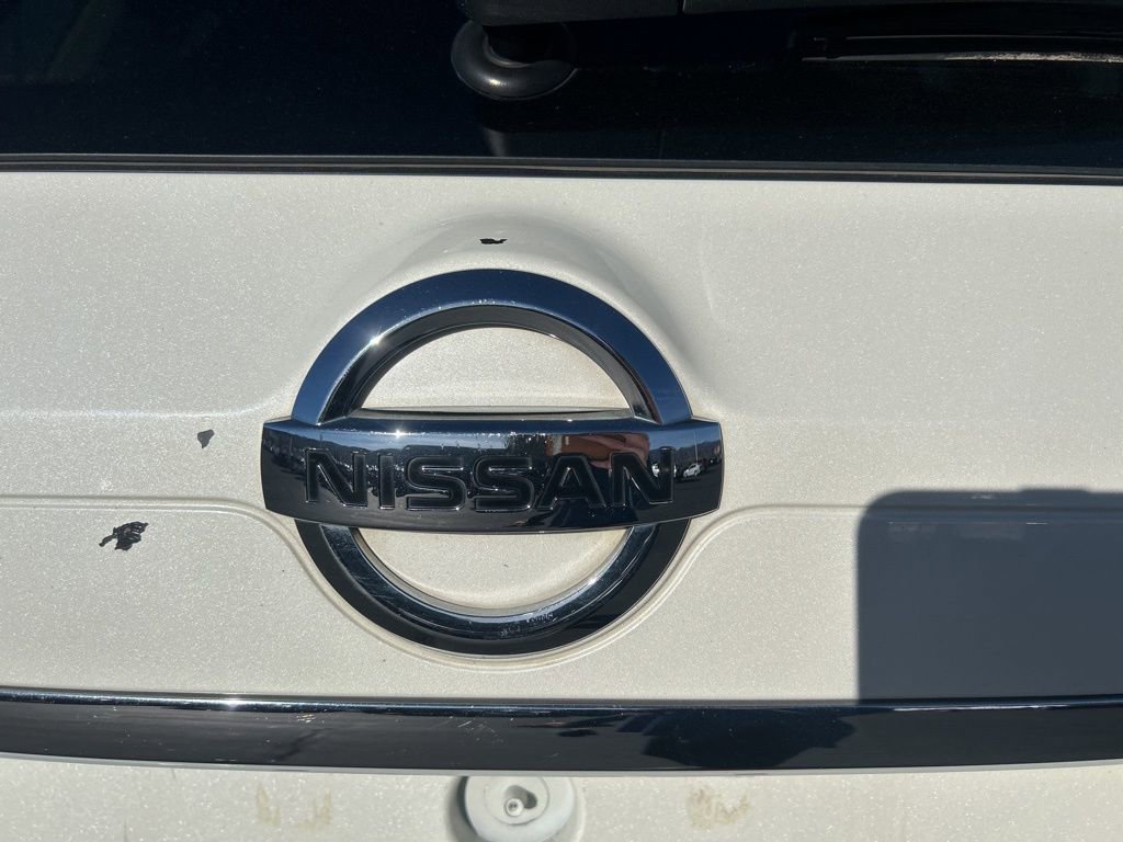 Used 2017 Nissan Rogue SV image 19