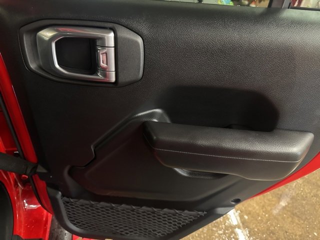Used 2021 Jeep Wrangler Unlimited Sport image 24