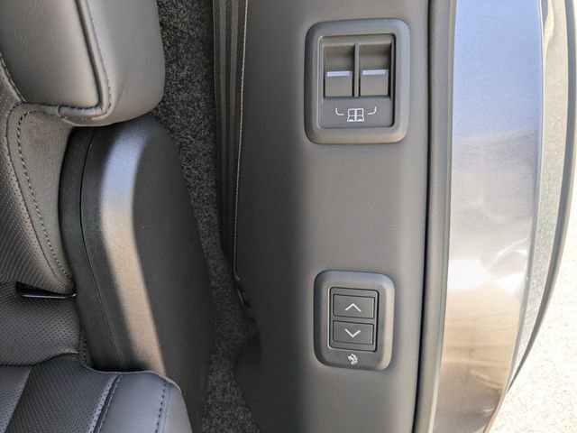 New 2026 Land Rover Range Rover Long Wheelbase SE image 10