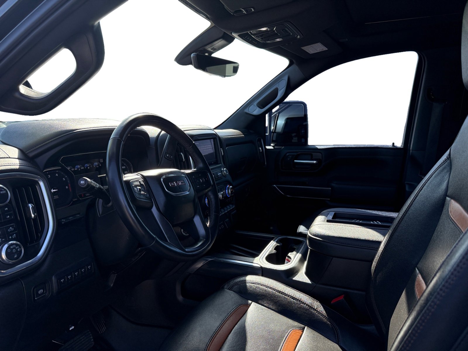 Used 2022 GMC Sierra 2500 AT4 w/ AT4 Premium Plus Package image 9