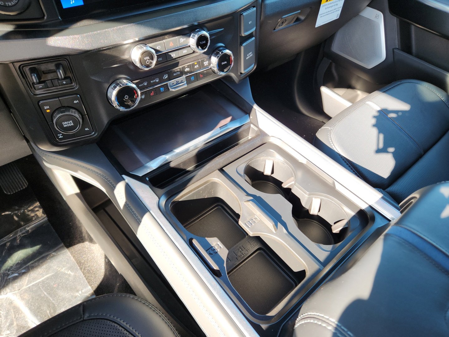 New 2026 Ford F250 Platinum image 16