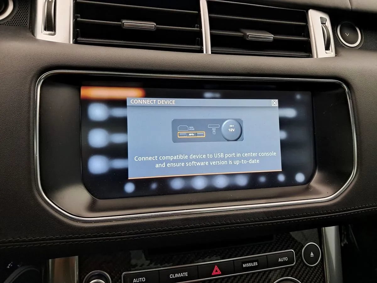 Used 2017 Land Rover Range Rover Sport SVR AWD/4WD image 45
