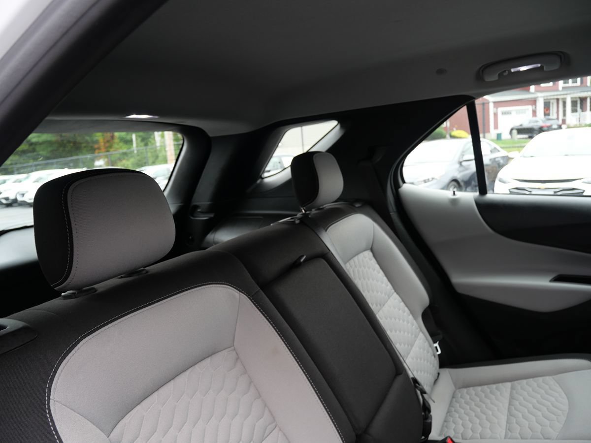 Used 2019 Chevrolet Equinox LS AWD/4WD image 28