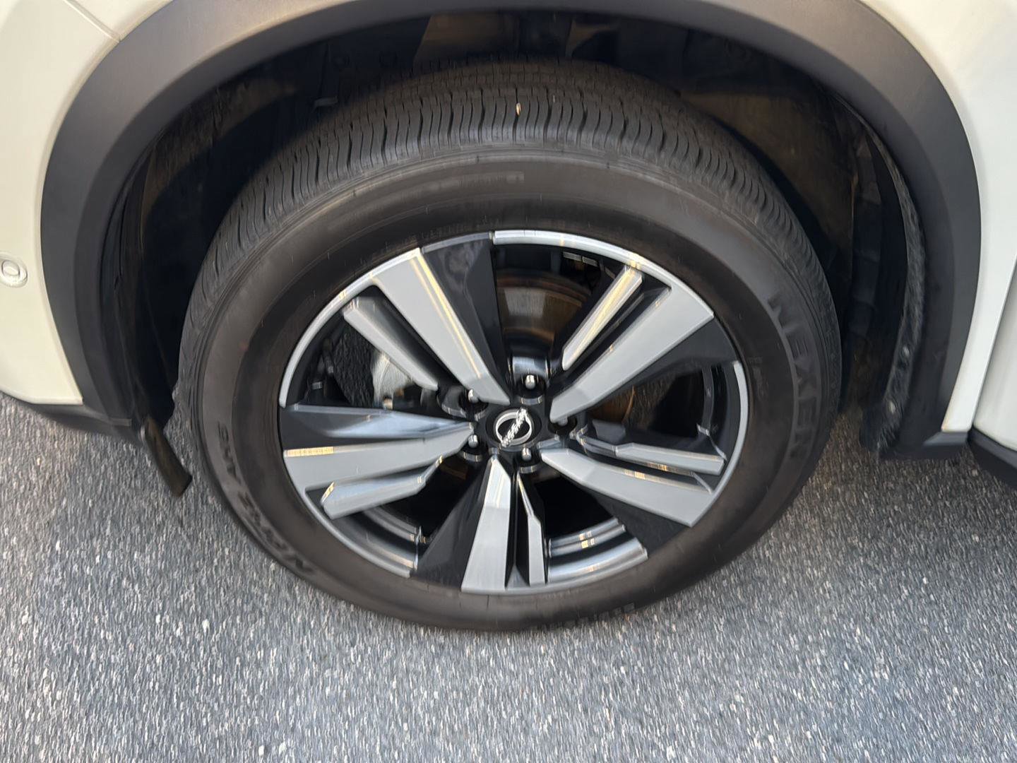 Used 2023 Nissan Rogue Platinum w/ Platinum Premium Package FWD image 33
