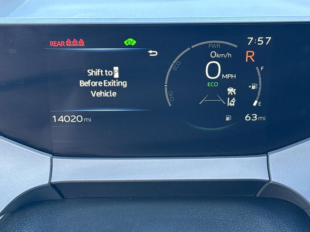Used 2025 Toyota Prius LE FWD image 28