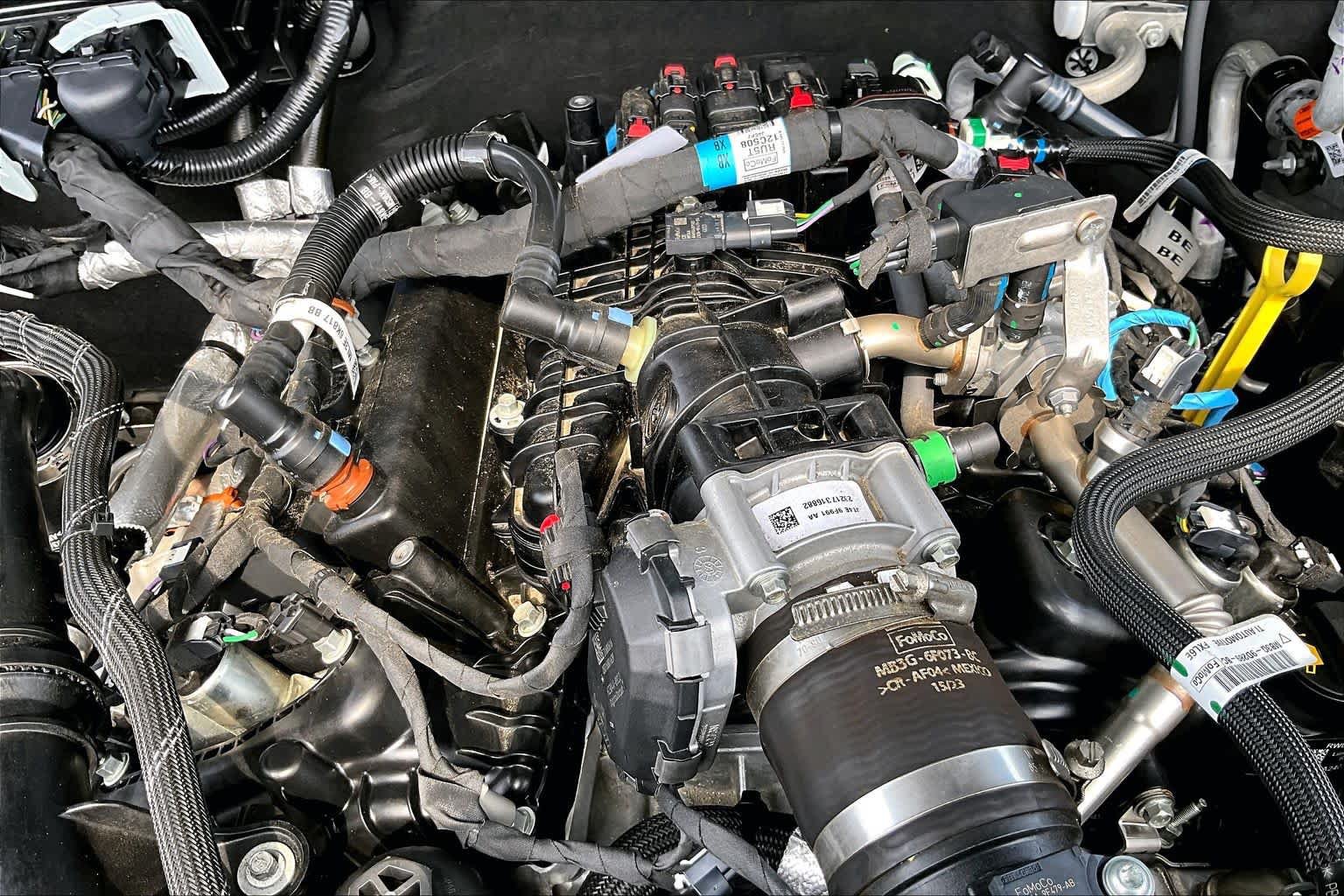 Used 2024 Ford Bronco Outer Banks AWD/4WD image 32