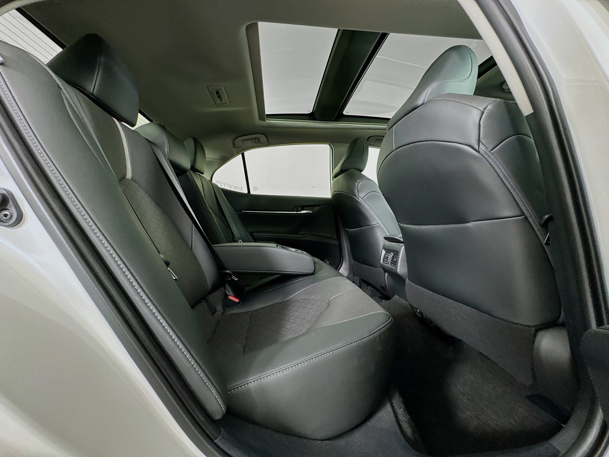 Certified 2021 Toyota Camry XSE w/ Navigation Package FWD image 30