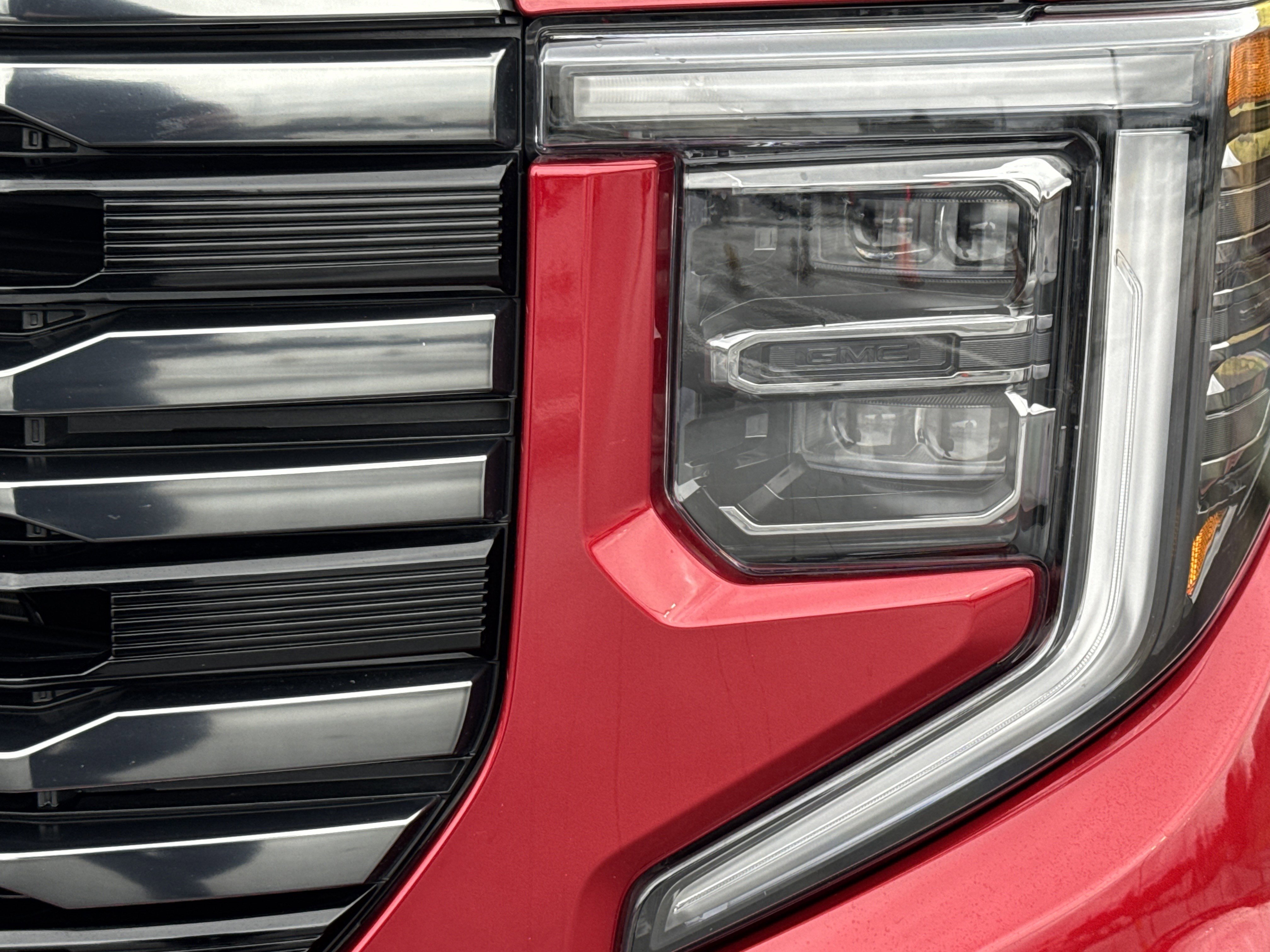 Used 2024 GMC Sierra 1500 AT4 w/ Technology Package image 6