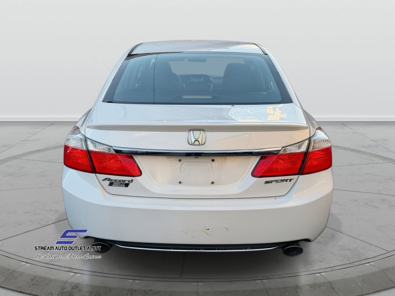 Used 2015 Honda Accord Sport image 4