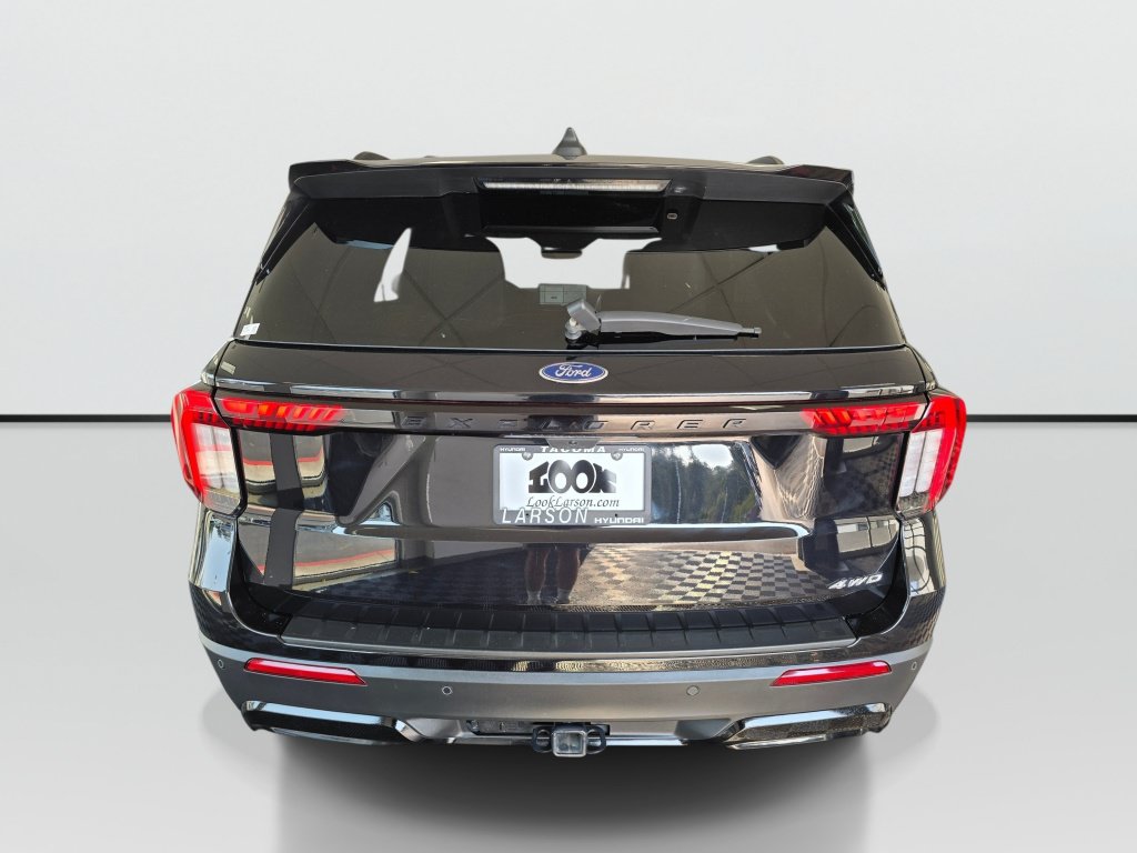 Used 2025 Ford Explorer ST-Line AWD/4WD image 4