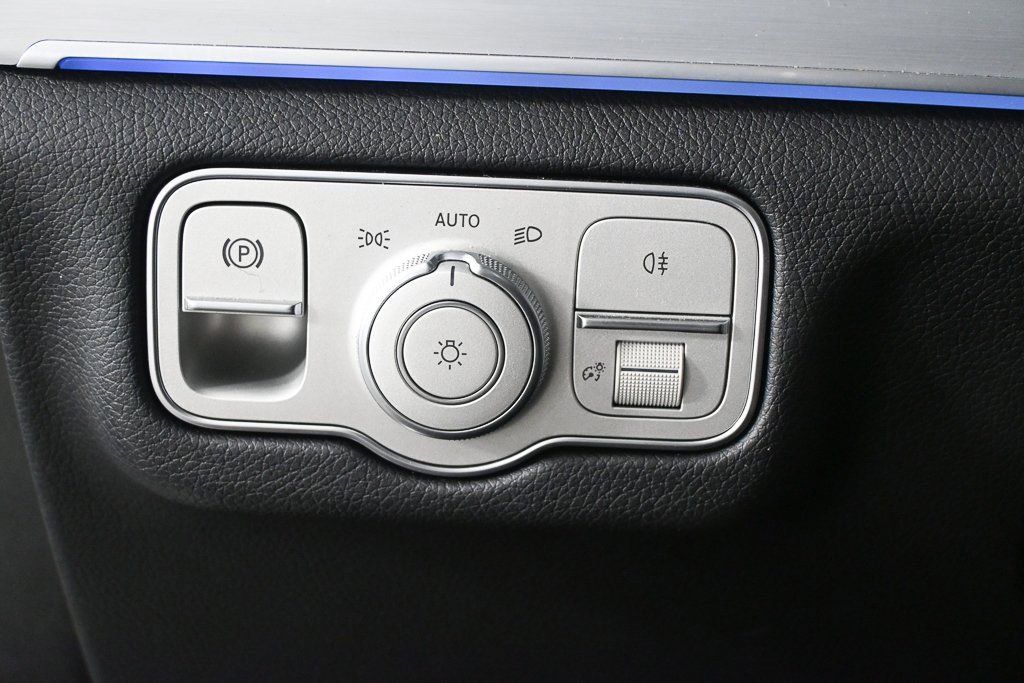 Certified 2024 Mercedes-Benz GLE 350 4MATIC image 9