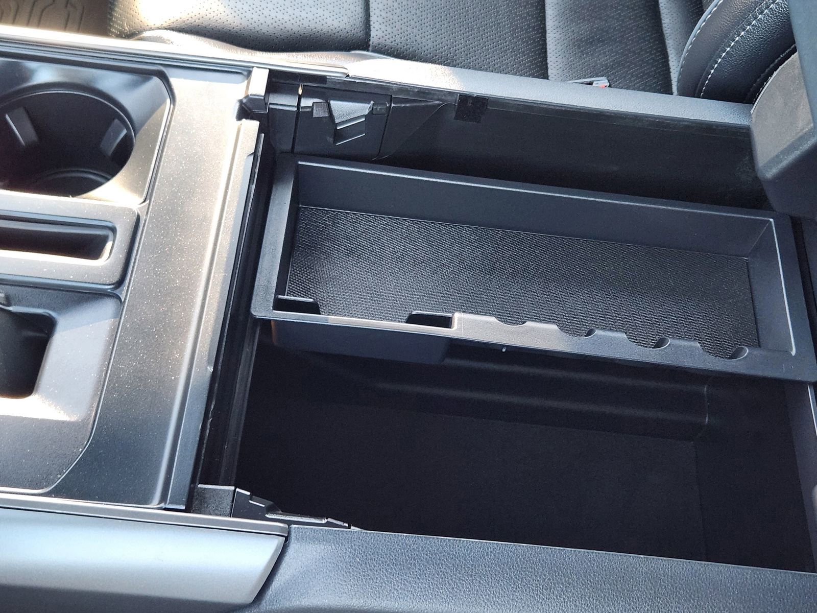 Used 2024 Ford F150 Lariat w/ Bed Utility Package image 22