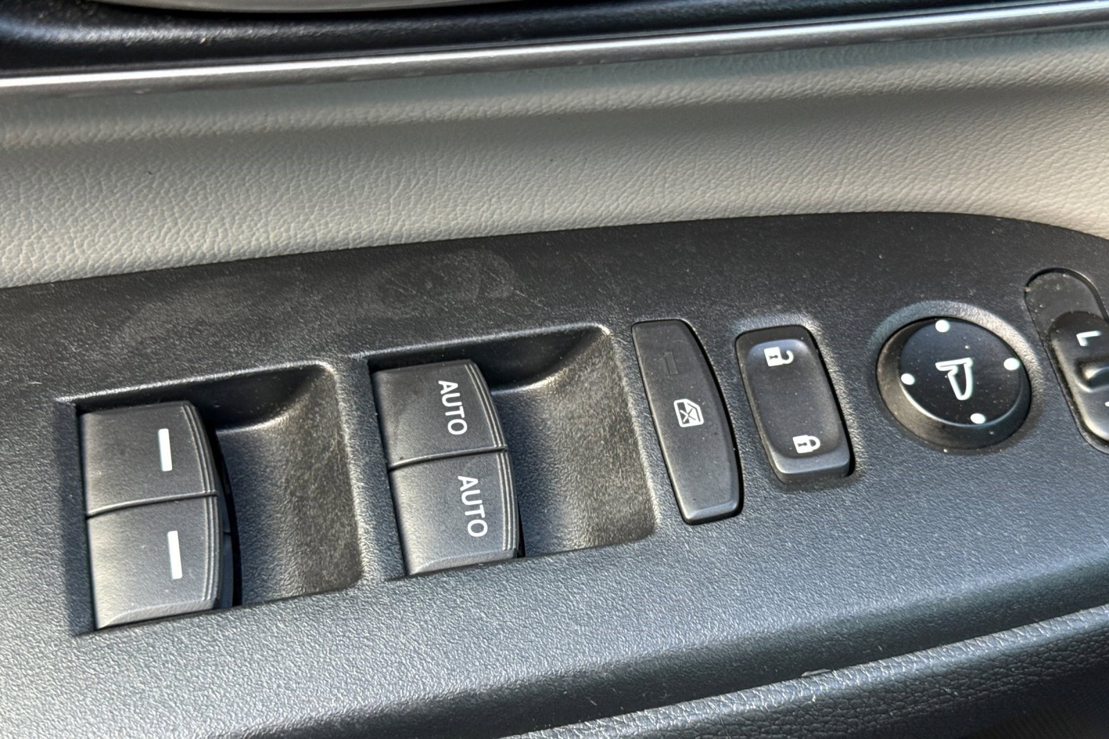 Used 2018 Honda CR-V EX-L image 13