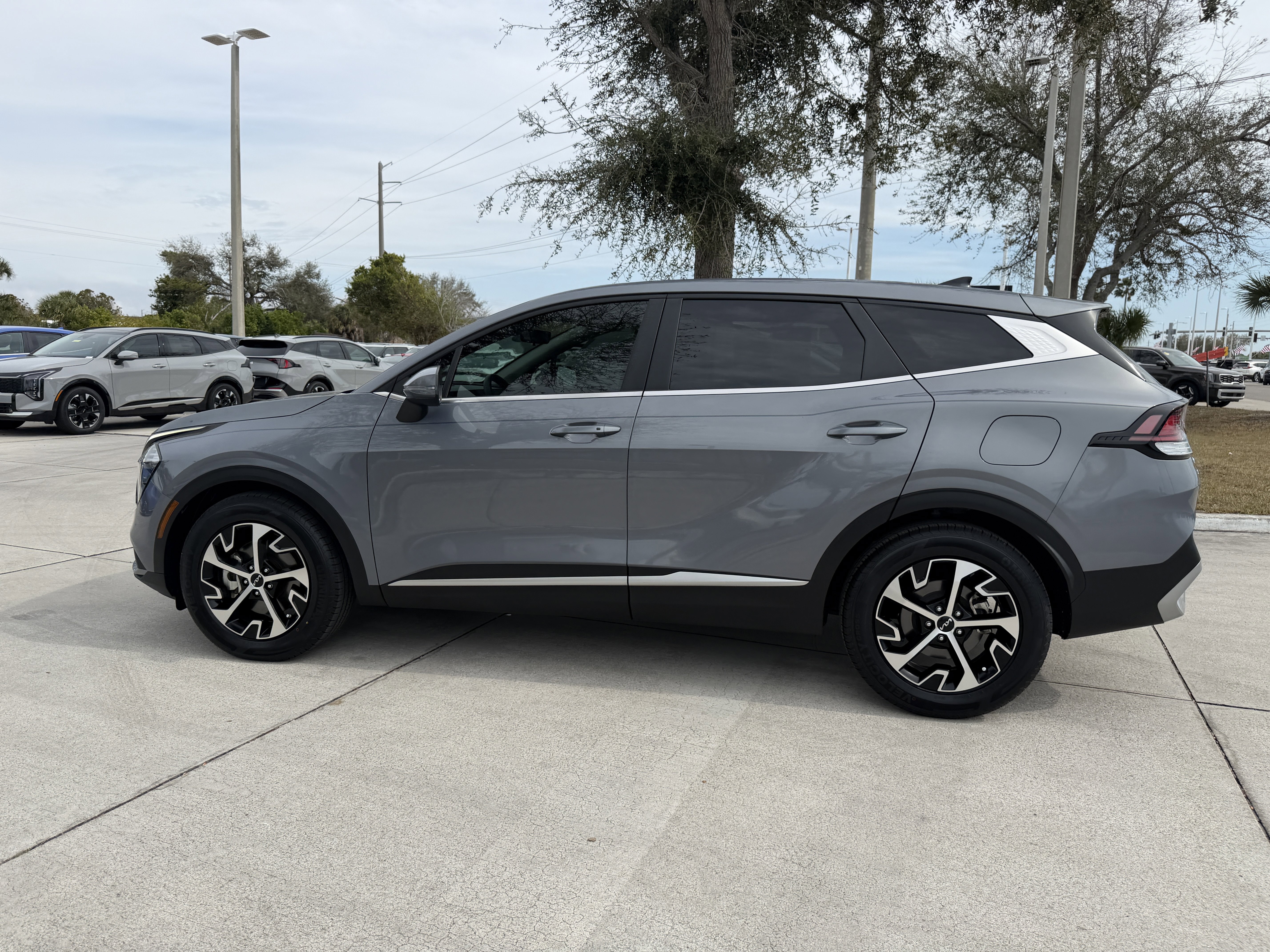 Certified 2023 Kia Sportage EX image 7