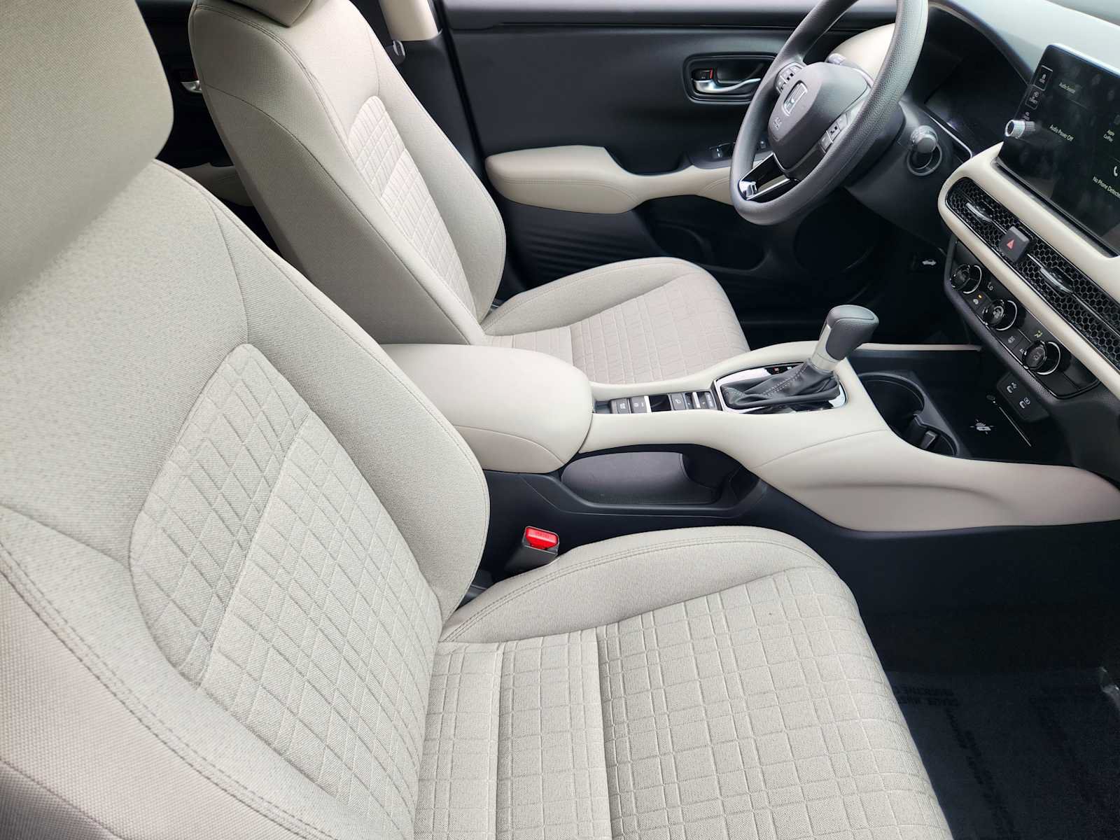 Certified 2026 Honda HR-V LX image 13