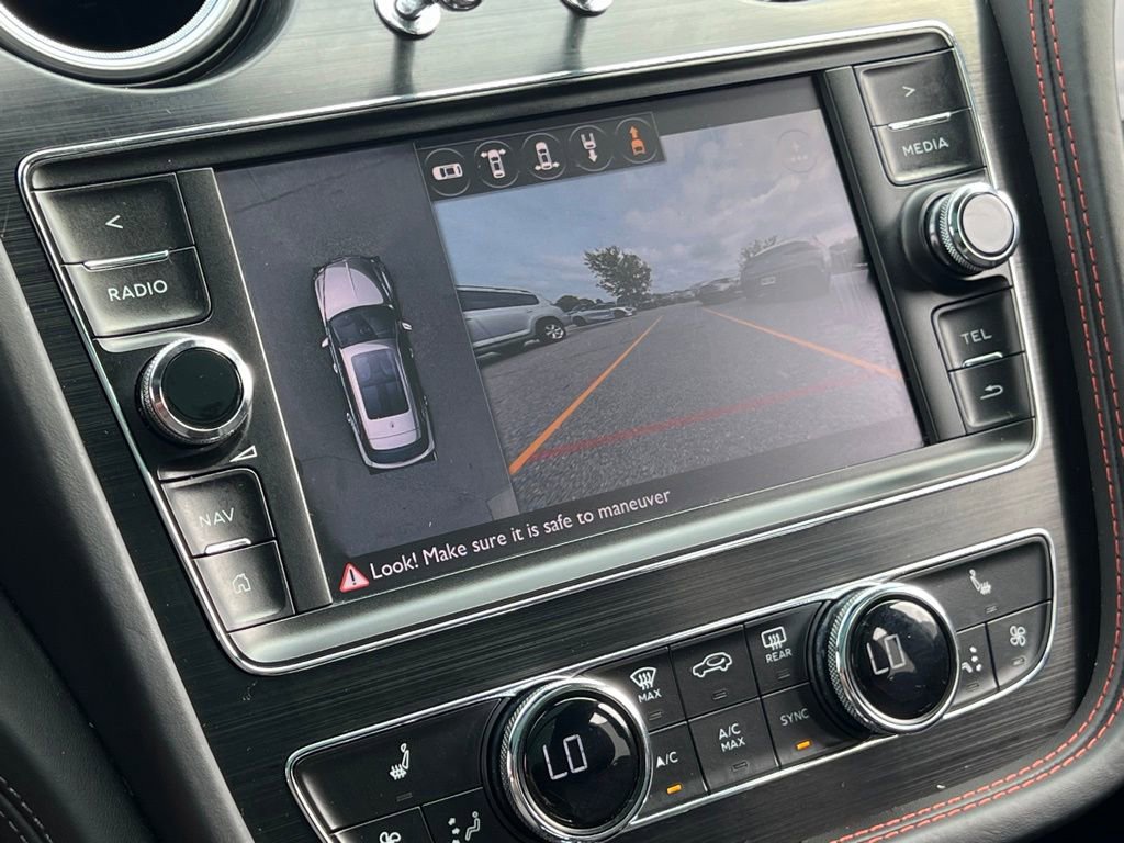 Used 2017 Bentley Bentayga image 29