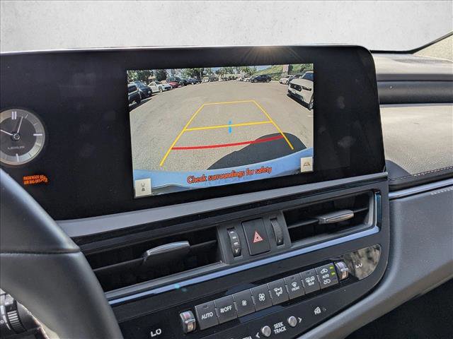 Used 2025 Lexus ES 300h w/ Premium Package image 14